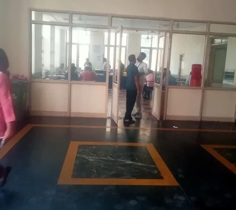 Amity University Lucknow Academic Building photo 18